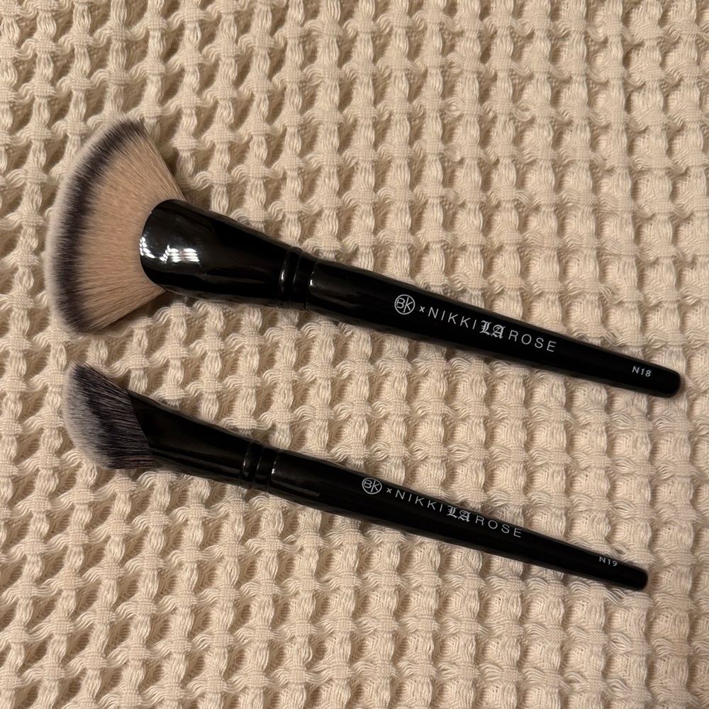 BK Beauty Nikki LaRose N18 Brush
